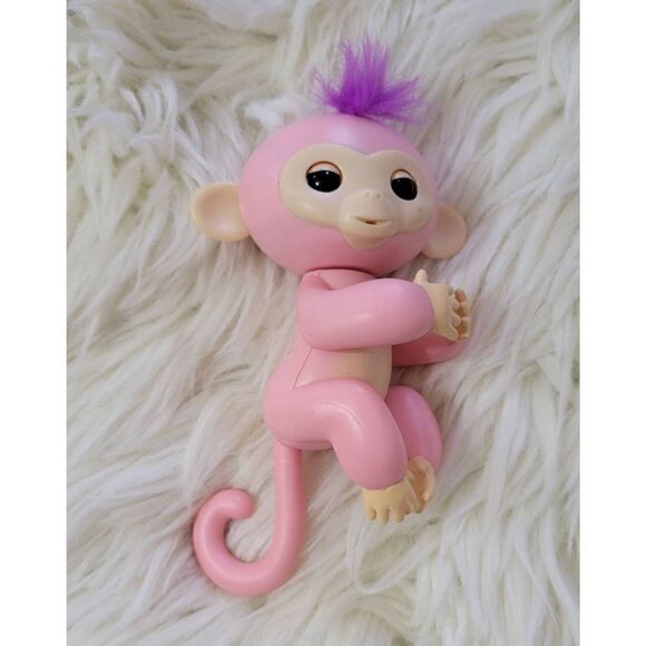 WowWee Fingerlings Bella Interactive Baby Monkey Toy Works - Picture 1 of 7